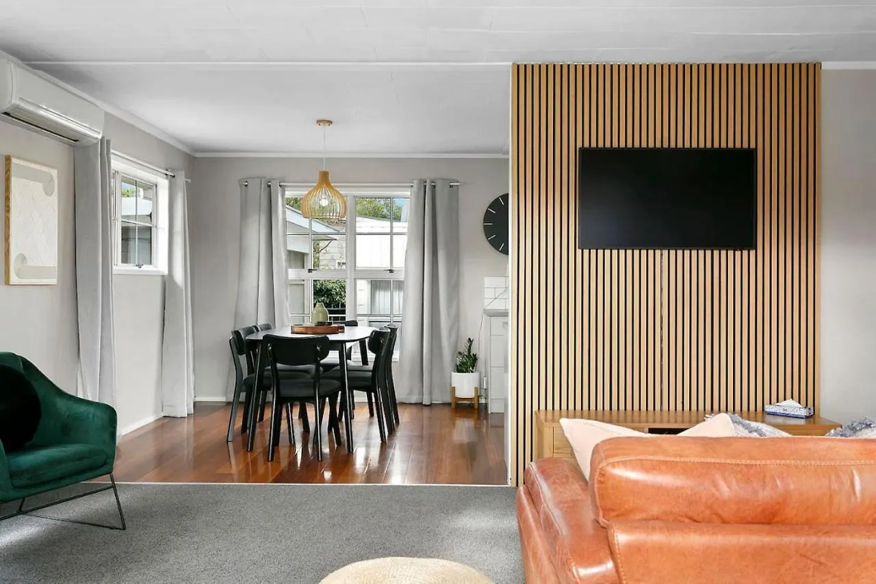 Chic Central Taupo Escape With Space, Comfort And Style